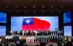 國慶晚會人氣爆棚!超過20大工商團體、逾200人領唱國歌