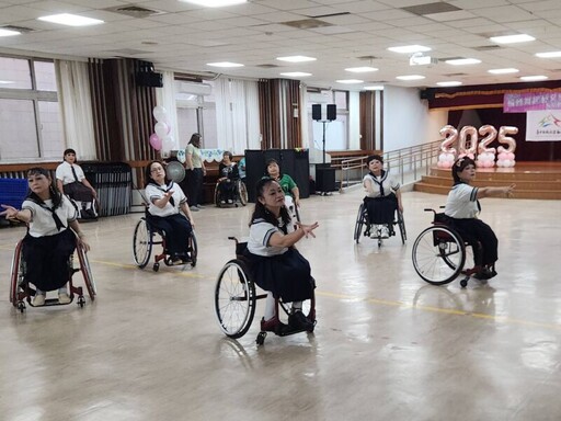 台中推動輪椅舞蹈 助身障者舞出自信與勇氣
