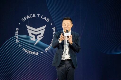 SPACE T LAB 超強汽車三重開幕 打造百坪精品特斯拉改裝旗艦店天花板