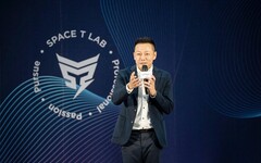 SPACE T LAB 超強汽車三重開幕 打造百坪精品特斯拉改裝旗艦店天花板