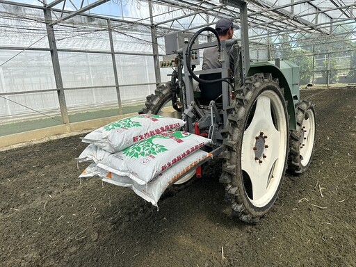 多功能電動作業車 解決農業設施農機燃油廢氣問題