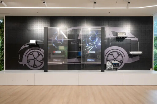 鴻海首開放Showroom 虛擬數位展示5大亮點