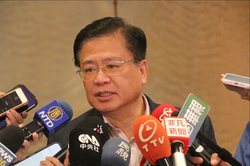 嗆政府一廂情願 許舒博:哪有本事脫中入北