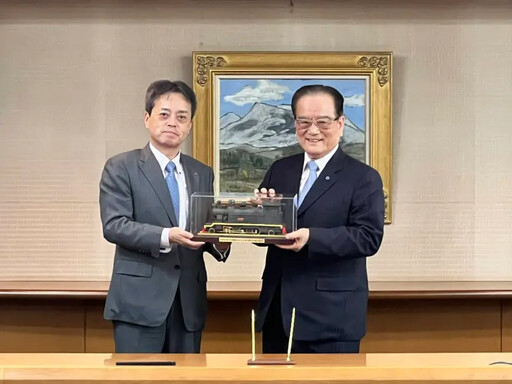 借鏡成功經營模式 台鐵與日本JR九州簽MOU