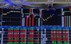 Fed淡化12月降息可能性 台股開盤上漲55點