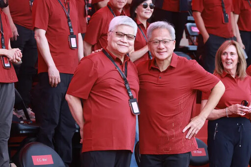 黃仁勳來台「要更多晶片」 龔明鑫全力支援
