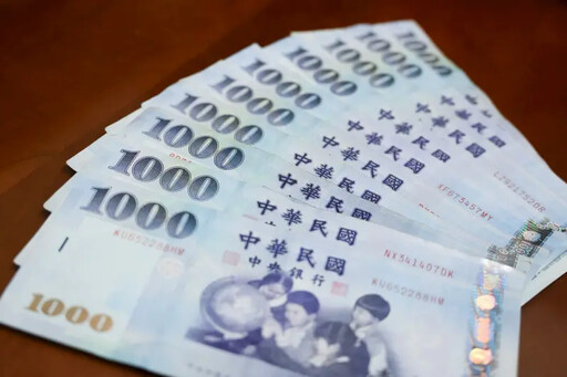 普發1萬元 「登記入帳」最快當天可拿到錢
