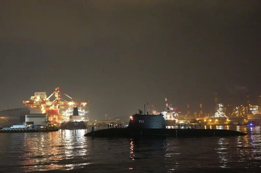 海鯤號進入潛航測試 台船:韌性新防衛就位