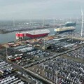 賣不動？中國電動車產能過剩 歐洲港口變相成大型停車場