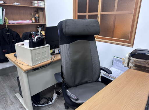 同事激推這款「辦公室神物」消除肩頸頂扣扣 OL一用回不去秒到momo下單!
