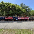 響應「世界海洋」理念 南海官兵同步淨灘