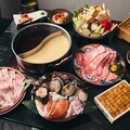 夏日海鮮祭 活龍蝦第二隻99元 「海膽」套餐攻陷味蕾！「二本松涮涮屋」祭高檔海陸食材寵客