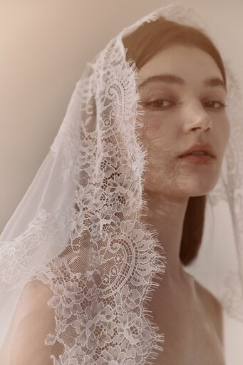 LETOII ATELIER COUTURE SPRING 2026 高級訂製系列|A.W.A.K.E.N. 覺醒之境|於湖與海的交界 泛起粼粼波光