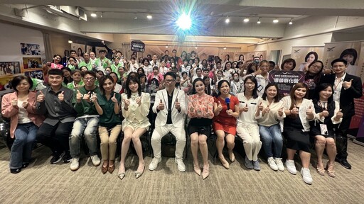 台灣自媒體教育邁向國際 飛騰伊果二度出海新加坡