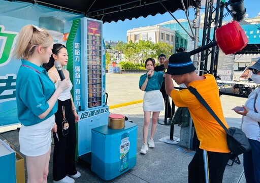 鷄籠中元祭益富快閃站 創意普度超給力