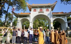 楠西親子健走熱鬧登場 媽祖佛祖同場護佑推反詐教育