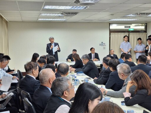 卓榮泰、經濟部辦座談因應關稅戰 業者盼金融支持