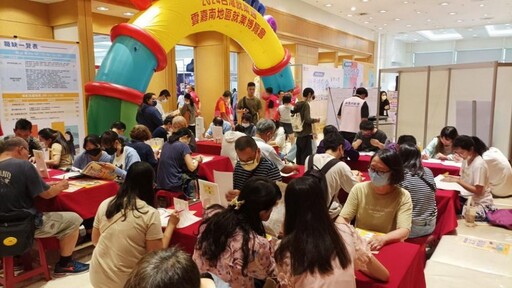 勞動部台南辦就博會 首日湧入大批民眾搶3,700個職缺