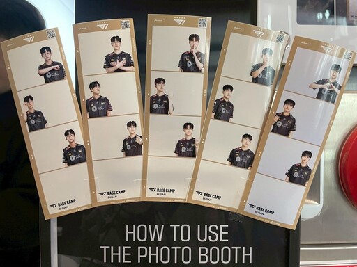 《英雄聯盟》T1 BASE CAMP 釜山現場開箱 展出 DOFGK 豐富周邊、奪冠立牌及人生四格拍貼機