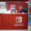 一堆人偷跑？網友提早開箱Switch 2 透露配色與控制器細節