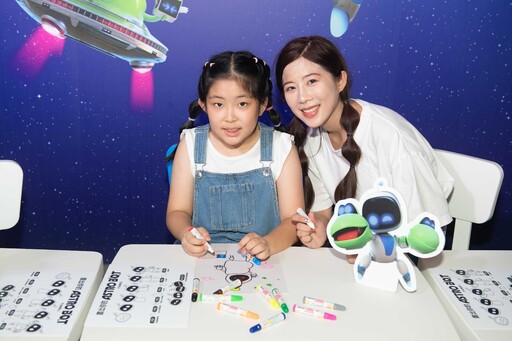 《宇宙機器人 ASTRO BOT》今日正式上市，6米高主角超萌現身慶祝活動