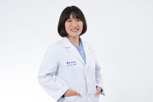 羊膜膨出險流產 勇媽安胎103天成功產女