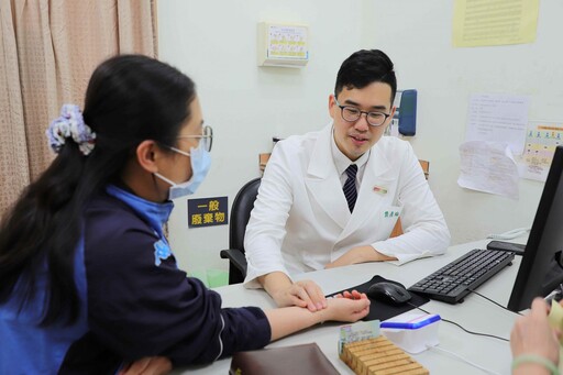 肩頸痠痛全頂扣扣怎麼辦? 中醫師教你多伸展忌生冷