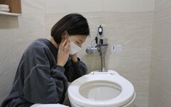 妙齡女「內褲沾血絲、小便滿江紅」 2大習慣惹這病上身