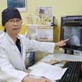 婦人「手越動頭越暈」 兩手血壓差很大！原來罹患「竊血症候群」
