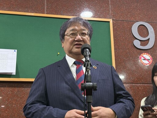 明年健保費必漲？ 衛福部長不敢答直喊「變數還相當的多」