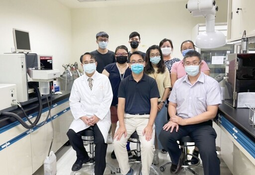 驗鉛中毒只要「一滴血、10分鐘」！ 新一代俠醫顏宗海領軍救人新利器