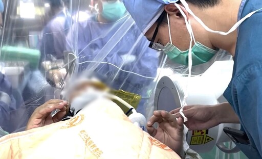 45歲男早罹帕金森氏症顫又僵 「清醒手術」恢復行動能力