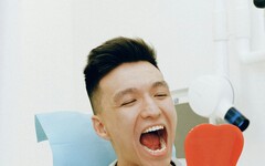 一咬東西就痛、咔啦聲？ 不是小事！顳顎關節障礙其實影響全身