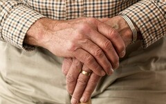 台灣逾65歲吸菸率還有13% 「老」菸槍失智風險增1.6倍！