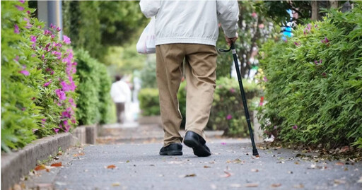 失智翁1原因不願給居服員洗澡 名醫勸一句話神翻轉