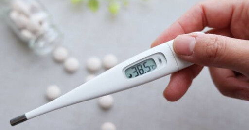 4個月前才得A流!國二生發燒快篩確診B流 醫提醒:仍可能重複感染