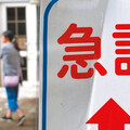 小孩深夜送急診卻沒病房 人夫等到隔天傻眼：快20人等住院