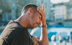 時常偏頭痛嗎？最新研究證實 你的頭痛恐與「月亮」有關