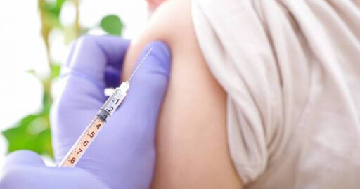 3歲外國童來台玩突高燒！父母急自費看診 兒科醫：出國前最好先打疫苗