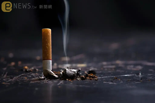 父長期在家吸菸！害11歲兒反覆發燒、咳嗽 就醫驚已罹肺癌