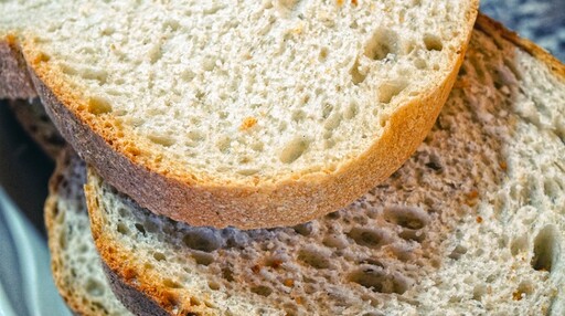 早餐「吃這8種麵包」對腸道健康更好！酸種麵包入列 添加1物營養、飽足感都增加