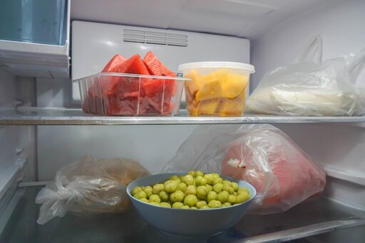過年水果買太多吃不完「放冷藏or常溫」？專家解答 紙+塑膠袋包裹不易壞