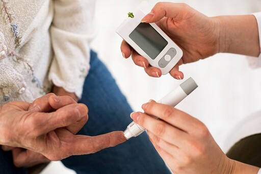打胰島素表示疾病很嚴重，而且也胰島素會傷腎，最好不要打？