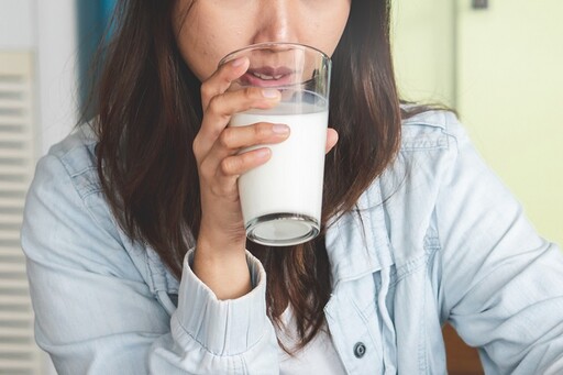 降膽固醇必喝「6種飲品」，還能改善血脂、護心血管！ 綠茶、豆奶上榜