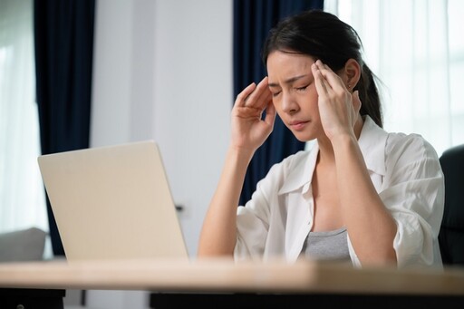 月經來就偏頭痛？醫揭「3治療方向」有效緩解 不少人懷孕後症狀減輕了