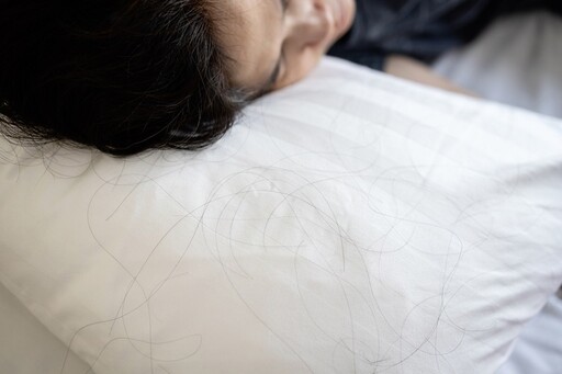 如何選出合適自己的枕頭？專家最推「7材質排序」曝 試躺舒服不等於睡覺舒服