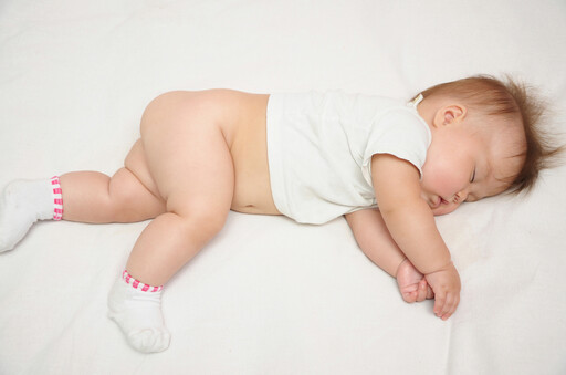 寶寶好好睡，一眠大一寸，選擇1物品很重要，用對了舒適安全