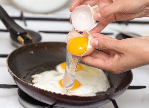 1天最多可以吃幾顆蛋？ 專家曝「1舉動」每天吃3顆也不怕影響健康