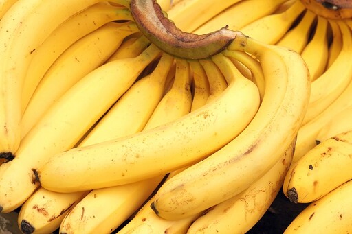 彎的香蕉比較甜？飯前吃更好？「5個最常見疑問」專家一次解 冒1狀況快吃完