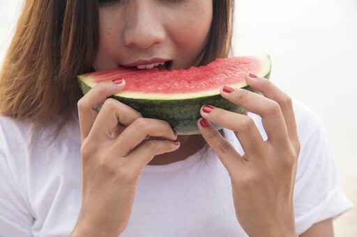 真的好熱！醫大讚「4種透心涼食物」 超必吃 其中這1樣還能防熱感冒、消化不良